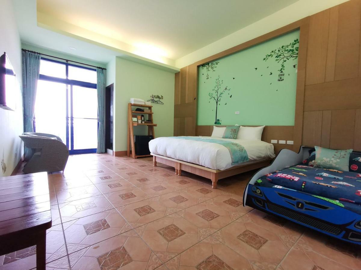 Love Ocean & Happy Bay Homestay Donggang Exterior photo